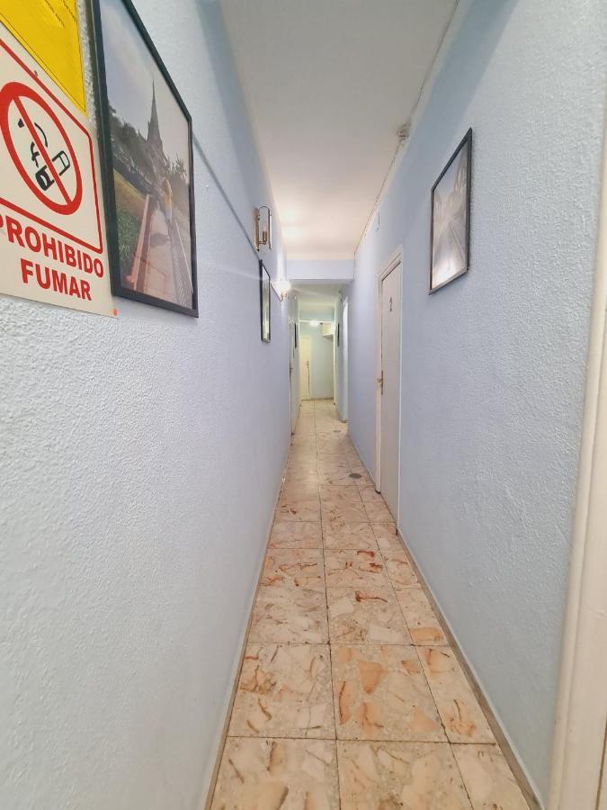 Pension Rivera Madrid Exterior foto