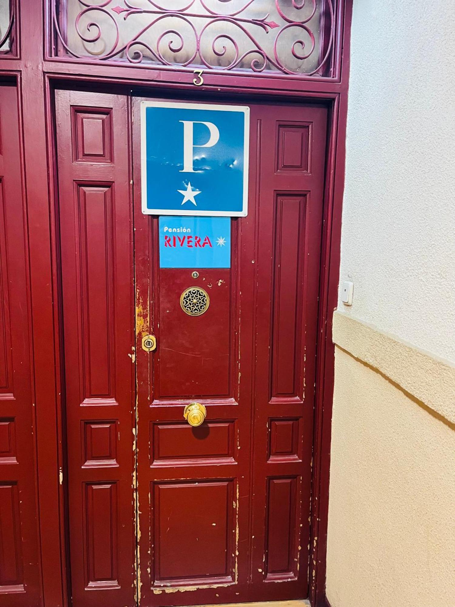 Pension Rivera Madrid Exterior foto